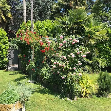 Rainbow Relais Bed & Breakfast *