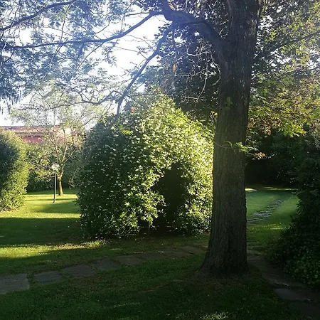 Rainbow Relais Bed & Breakfast Lesa